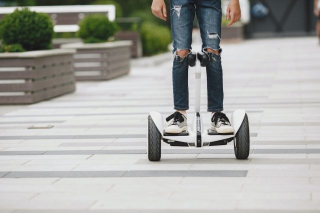 How Long Does A Hoverboard Battery Last?