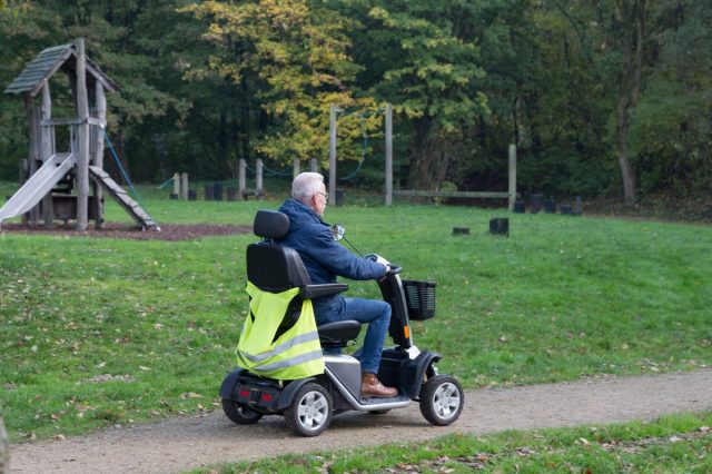 How To Choose A Mobility Scooter (1)